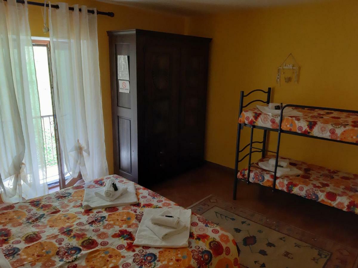 Hotel Ca' Virasolelh Macra Habitación foto