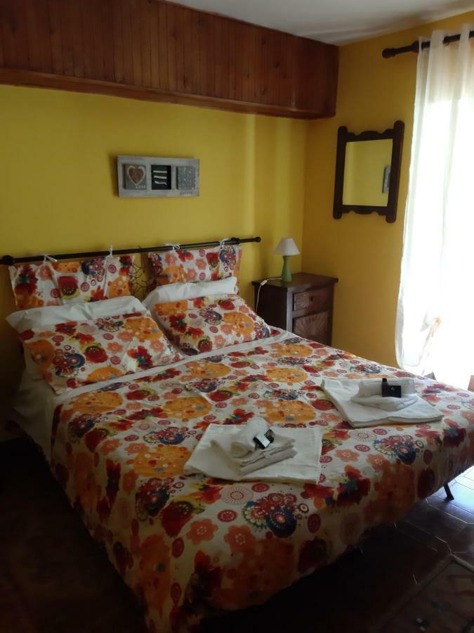 Hotel Ca' Virasolelh Macra Habitación foto